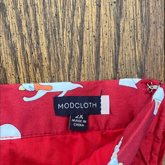 ModCloth Holiday Christmas Mini Cotton Skirt in Red Cats. 2X pockets - Picture 4 of 9